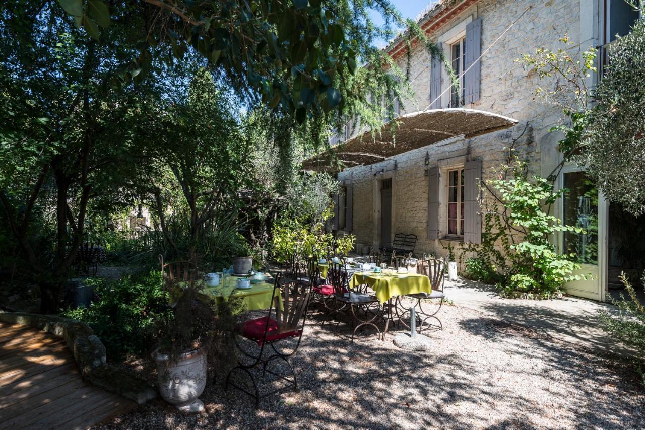 Hotel Mas Vidau Porte Des Alpilles Saint-Étienne-du-Grès Exterior foto