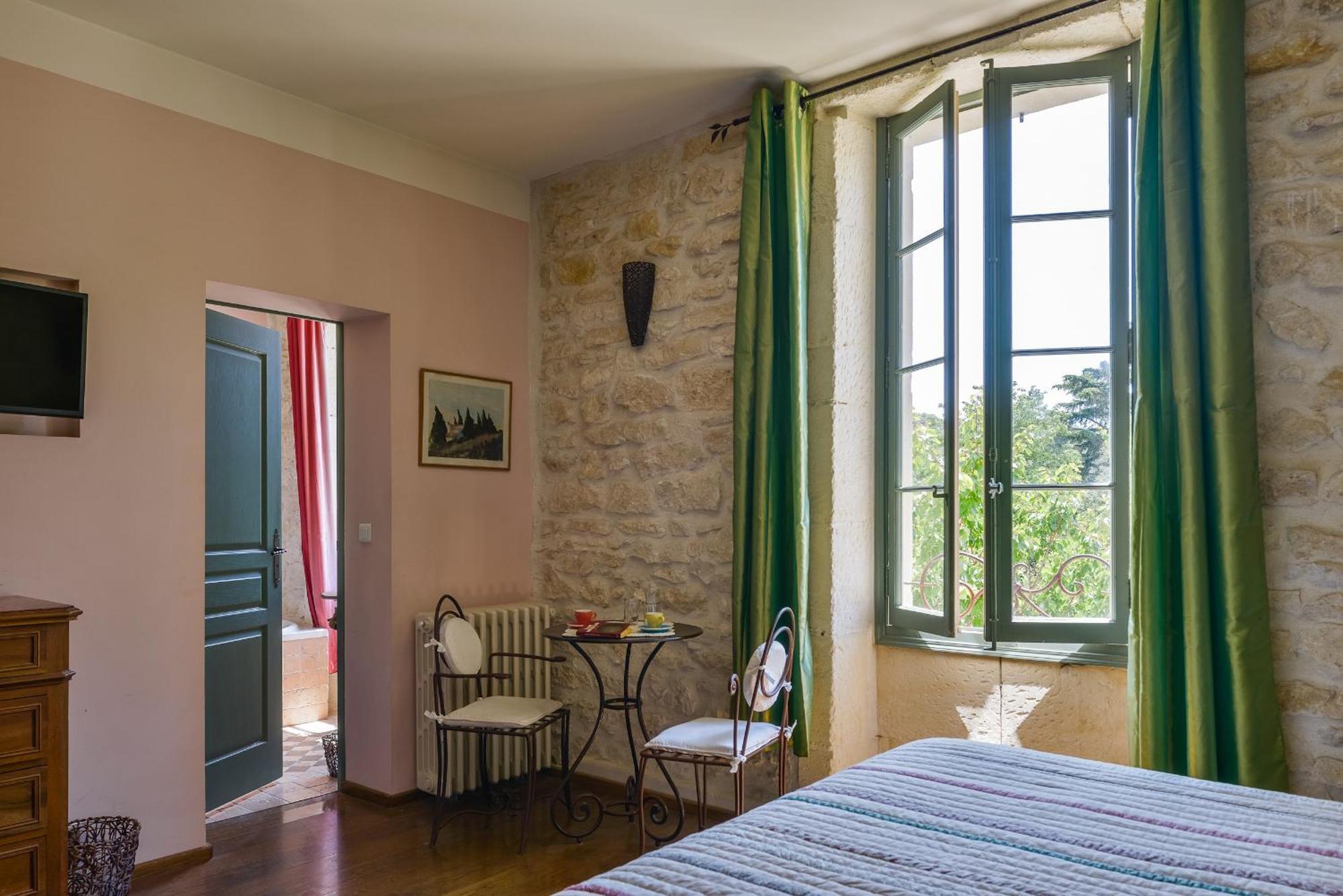 Hotel Mas Vidau Porte Des Alpilles Saint-Étienne-du-Grès Exterior foto